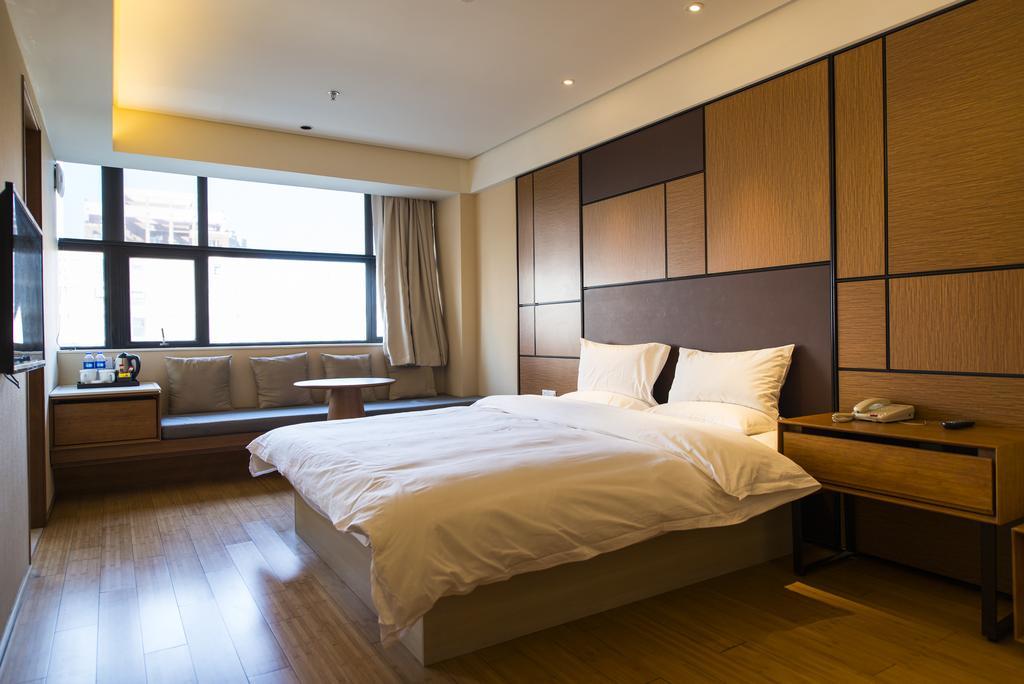 Ji Hotel Kunming Green Lake Branch Екстериор снимка